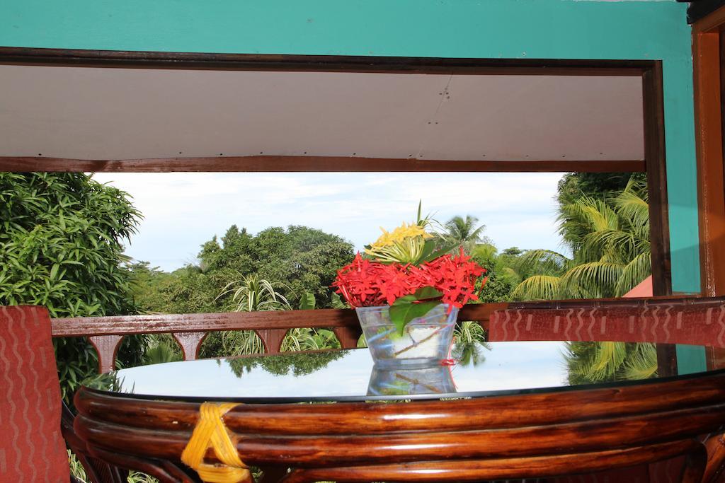 Belle Des Iles Bed & Breakfast La Digue Exterior photo