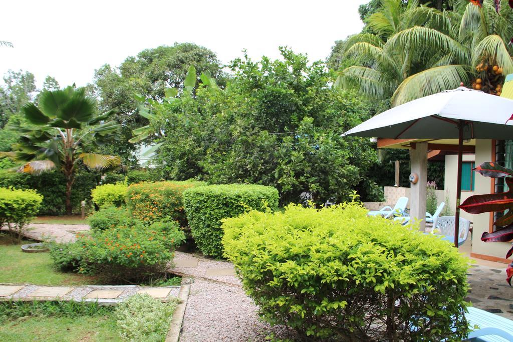 Belle Des Iles Bed & Breakfast La Digue Exterior photo