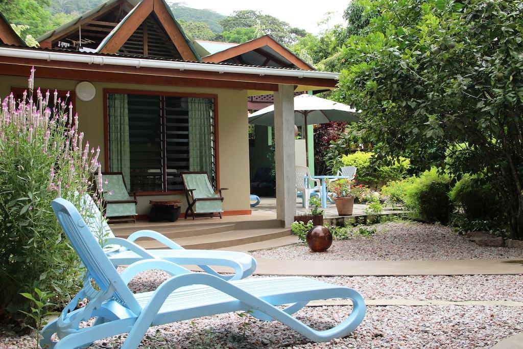 Belle Des Iles Bed & Breakfast La Digue Exterior photo